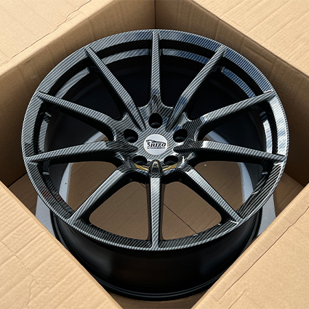 Cerchi in fibra di carbonio 5504F per Lamborghini