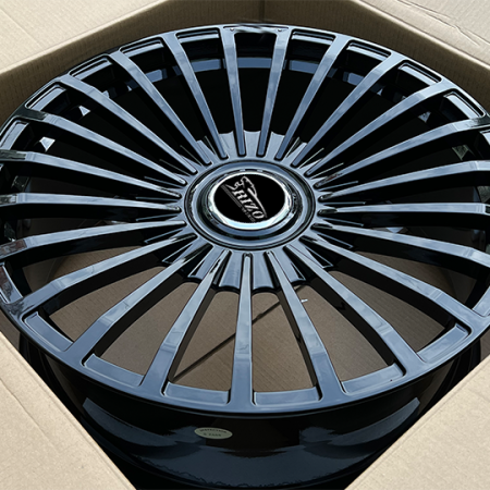 Cullinan Mansory 5786f-3 de 24 pulgadas