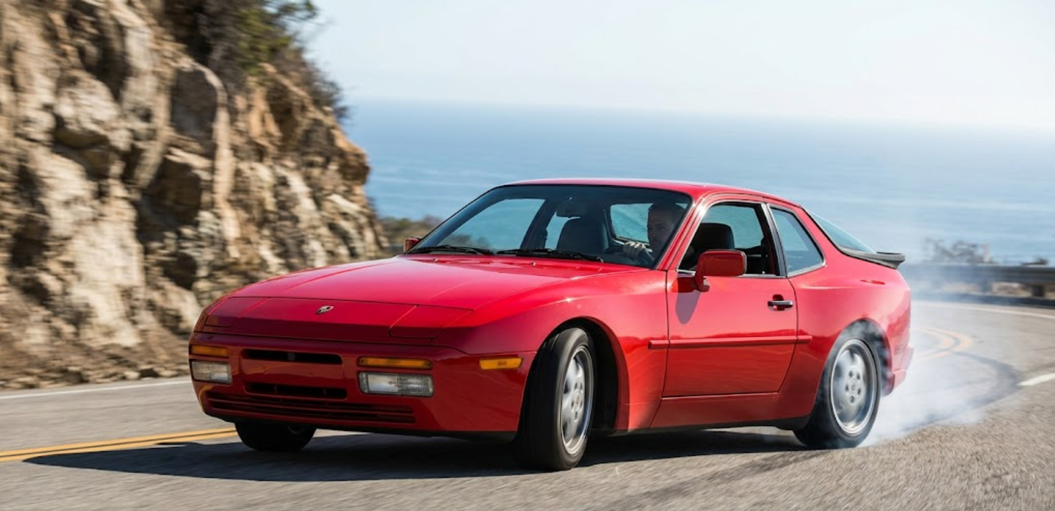 ¿El Porsche 944 tiene tracción trasera?