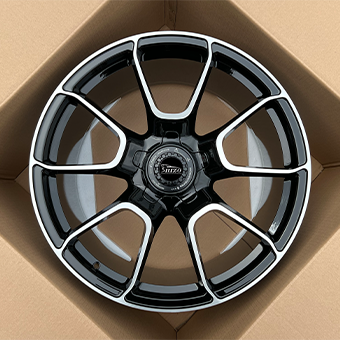 Llantas escalonadas Porsche Turbo S 5311F de 20 y 21 pulgadas
