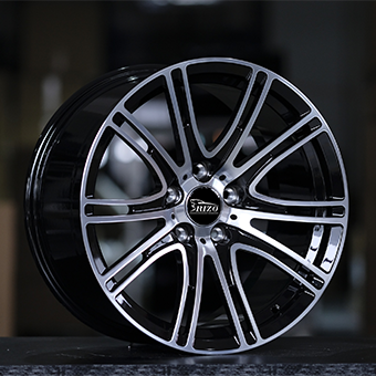 Cerchi BMW 760F con superficie lavorata nera