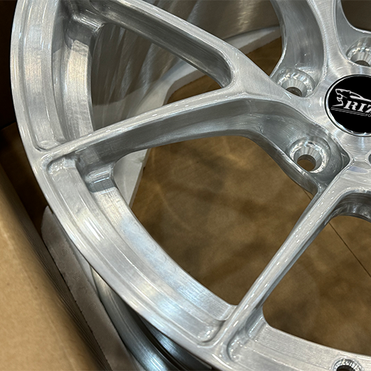 Sivler Brushed 18 Inch Apex VS 5RS wheels for BMW detail