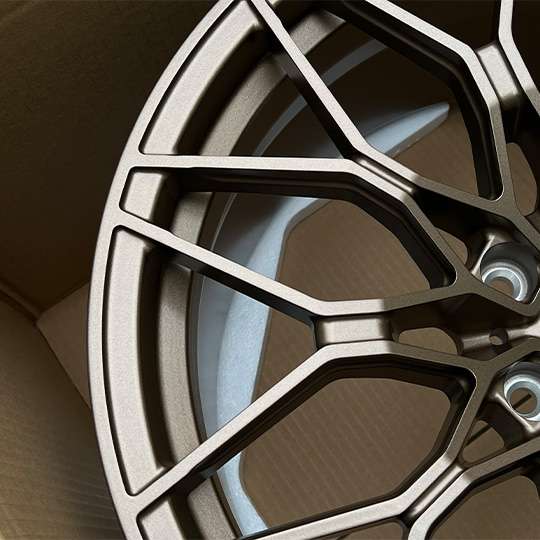 Llantas BMW M5 color bronce satinado